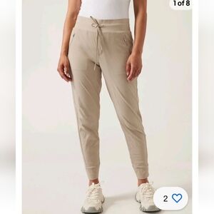 NWT Athleta Trekkie North Jogger